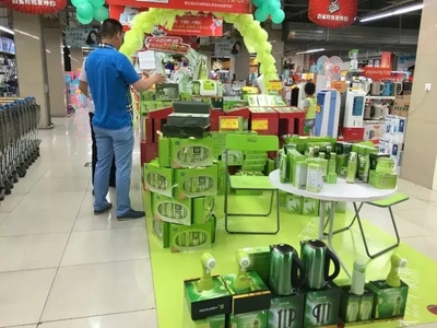 行在新疆(23)|石油產(chǎn)業(yè)下滑,油城克拉瑪依化妝品市場(chǎng)遭遇考驗(yàn)